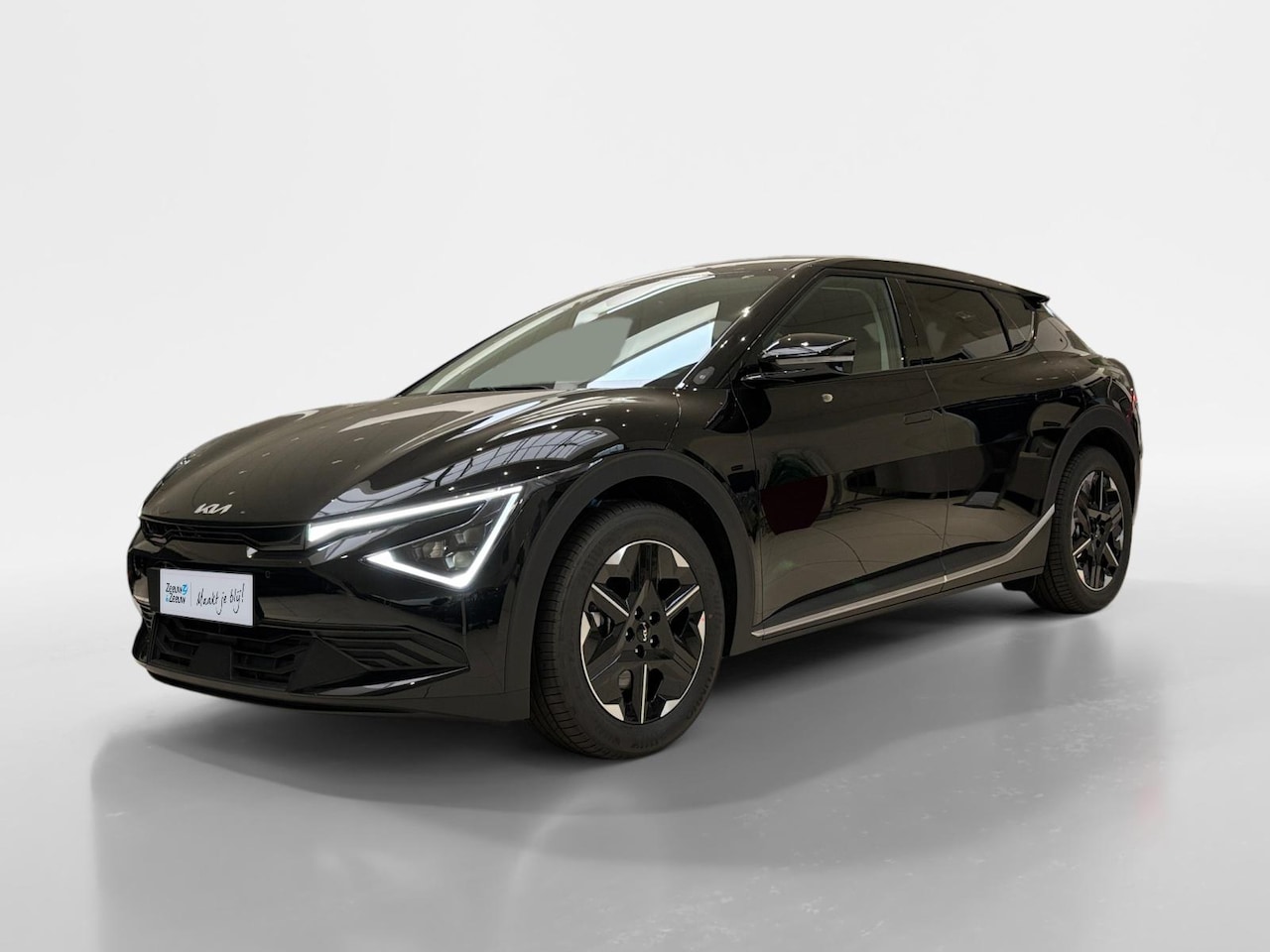 Kia EV6 - Light Edition 63 kWh | Enkele kleuren op voorraad bel voor info | NU MET €2.000,- inruilpr - AutoWereld.nl