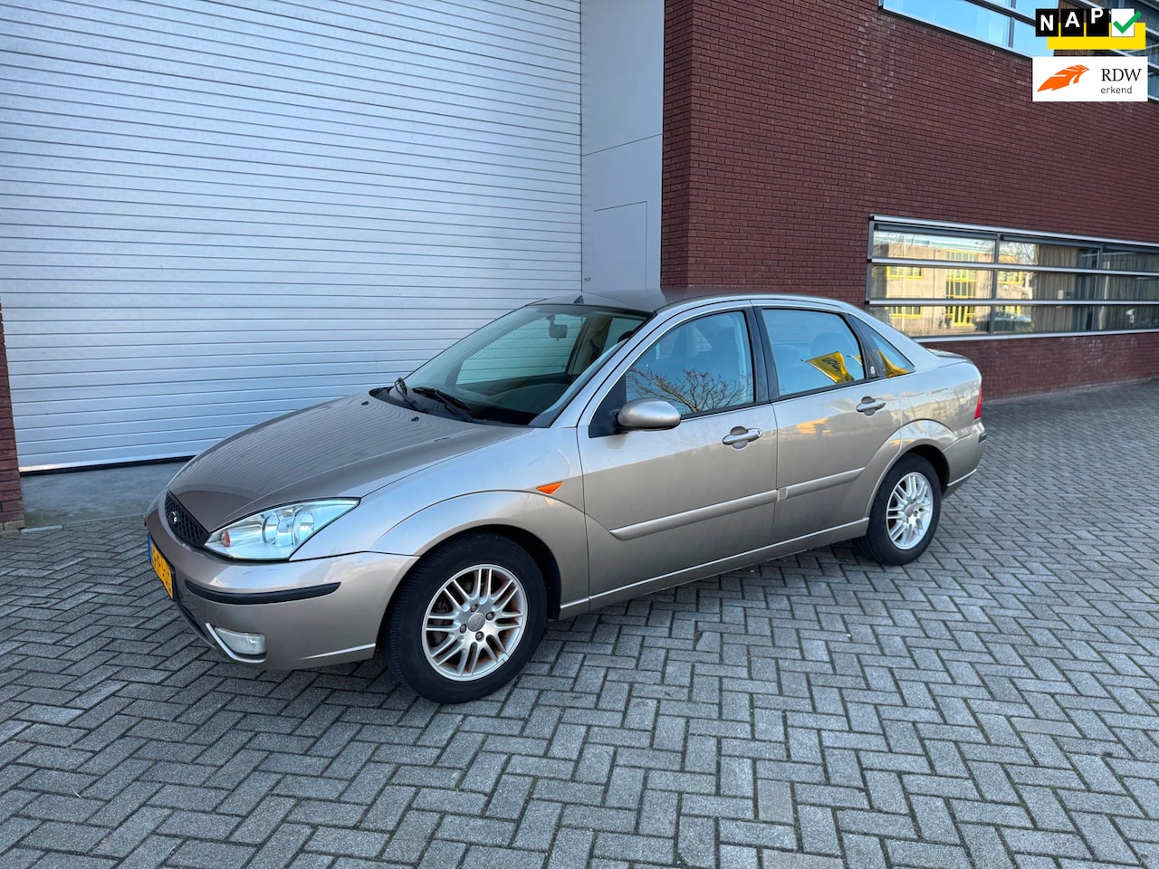 Ford Focus - 1.6-16V Ghia Automaat Airco Trekhaak Nw Apk Nap - AutoWereld.nl