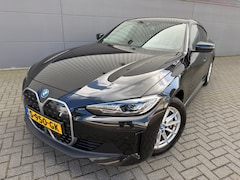 BMW i4 - EDrive40 84 kWh*1e Eigenaar*NAP*APK*Accu gezondheid 98 % *Top Optie