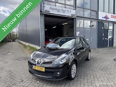 Renault Clio - 1.4-16V Exception Panodak Airco Nieuwe APK NAP Logisch