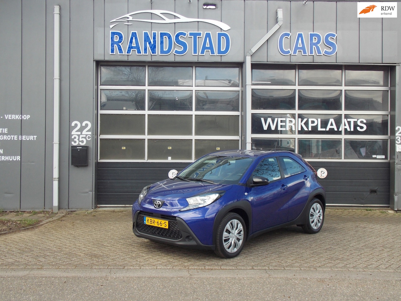 Toyota Aygo X - 1.0 VVT-i S-CVT Play Automaat Airco Elek Pakket 5Deurs 2023bj GARANTIE - AutoWereld.nl