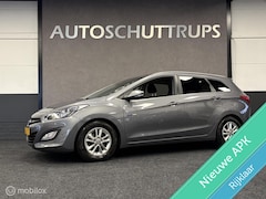 Hyundai i30 Wagon - 1.6 GDI Business Edition NAVI / CLIMA / CRUISE /