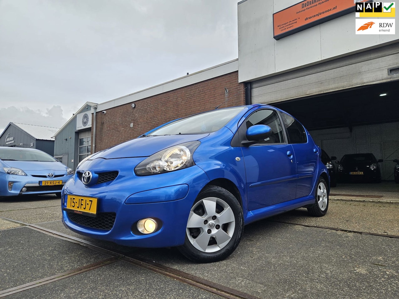 Toyota Aygo - 1.0-12V Dynamic Blue GARANTIE - AutoWereld.nl