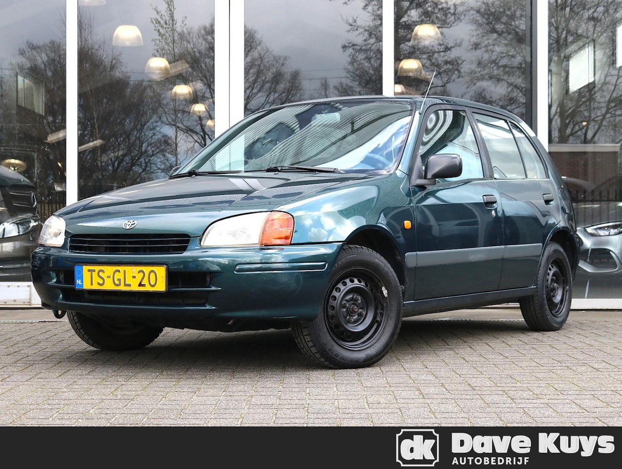 Toyota Starlet - 1.3-16V XLi | Stuurbekrachtiging | Trekhaak - AutoWereld.nl