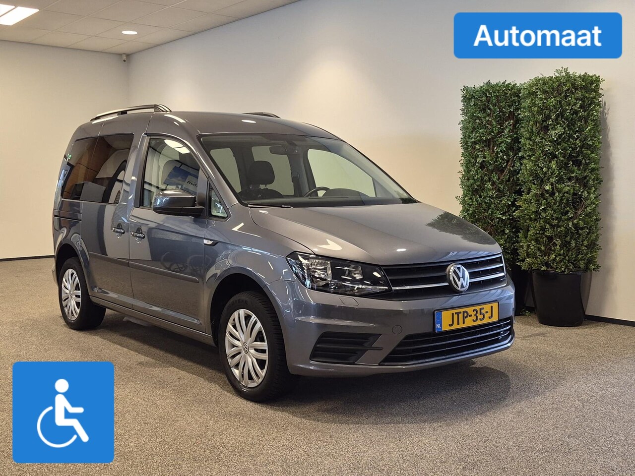 Volkswagen Caddy - Rolstoelauto Automaat 3+1 - AutoWereld.nl