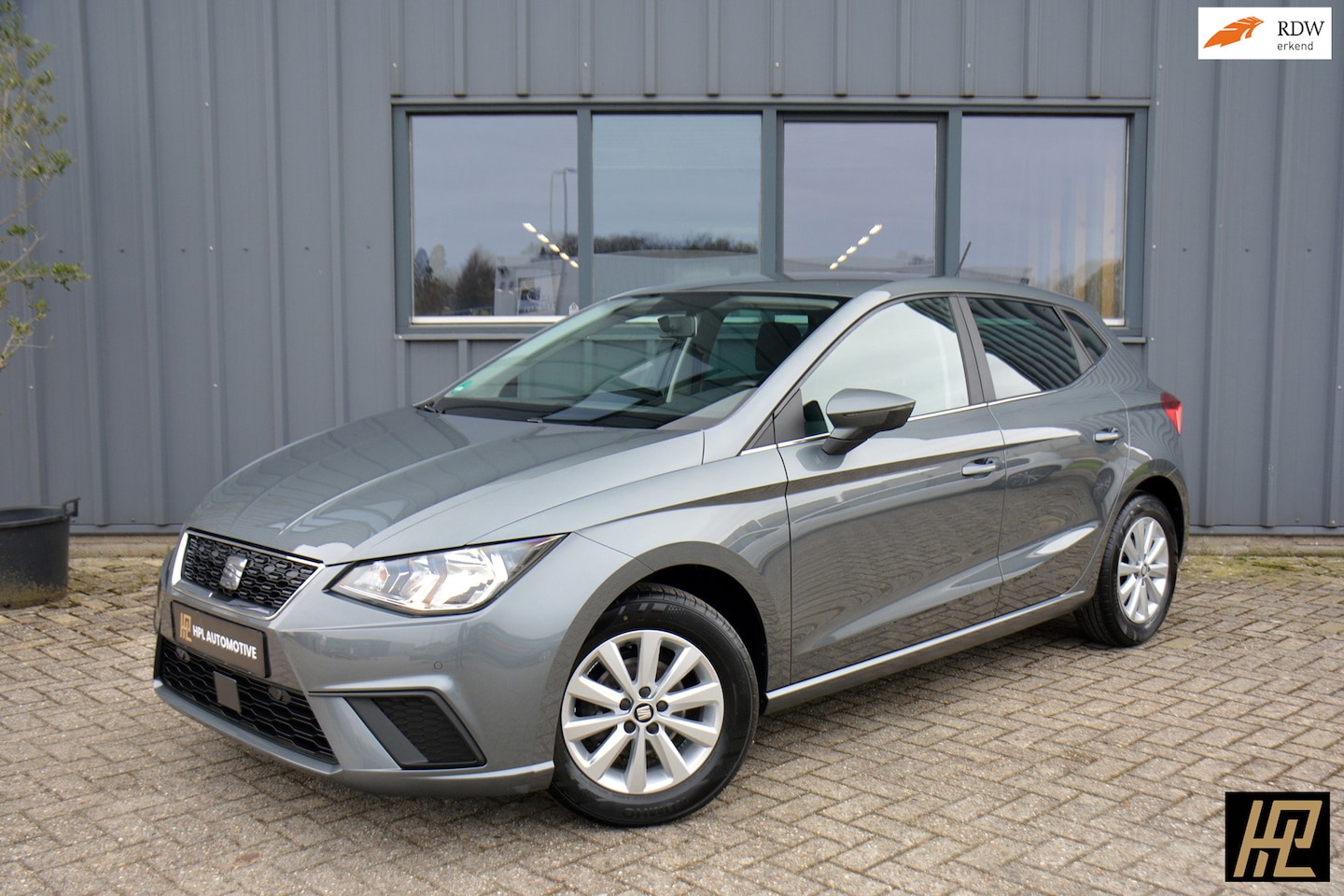SEAT Ibiza - 1.0 TSI Style Business Intense * Carplay/Android * Camera * ACC * Navi * Zeer mooi - AutoWereld.nl