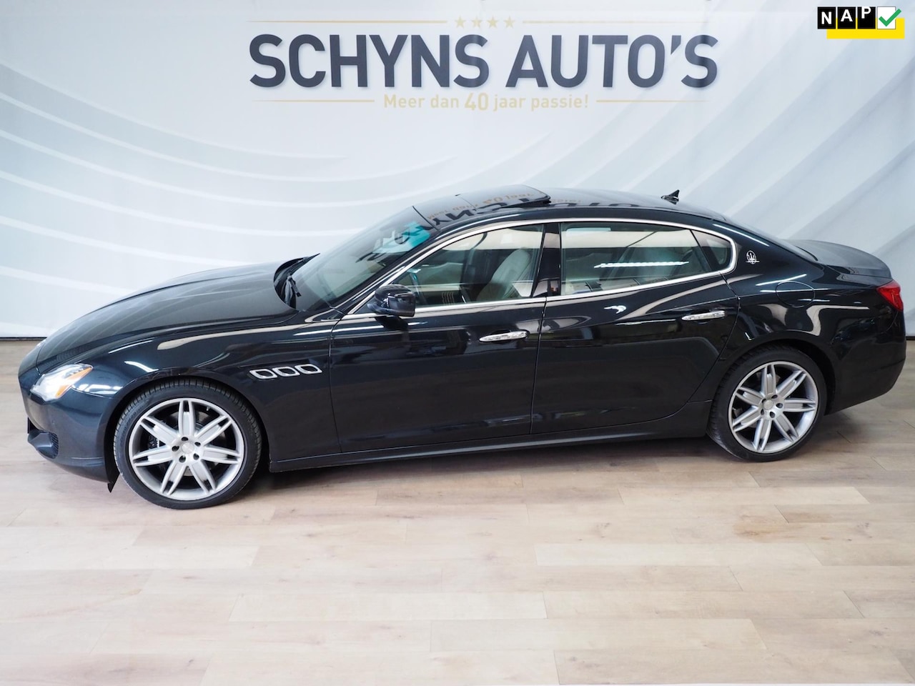 Maserati Quattroporte - 3.0 D GranLusso NAP - AutoWereld.nl