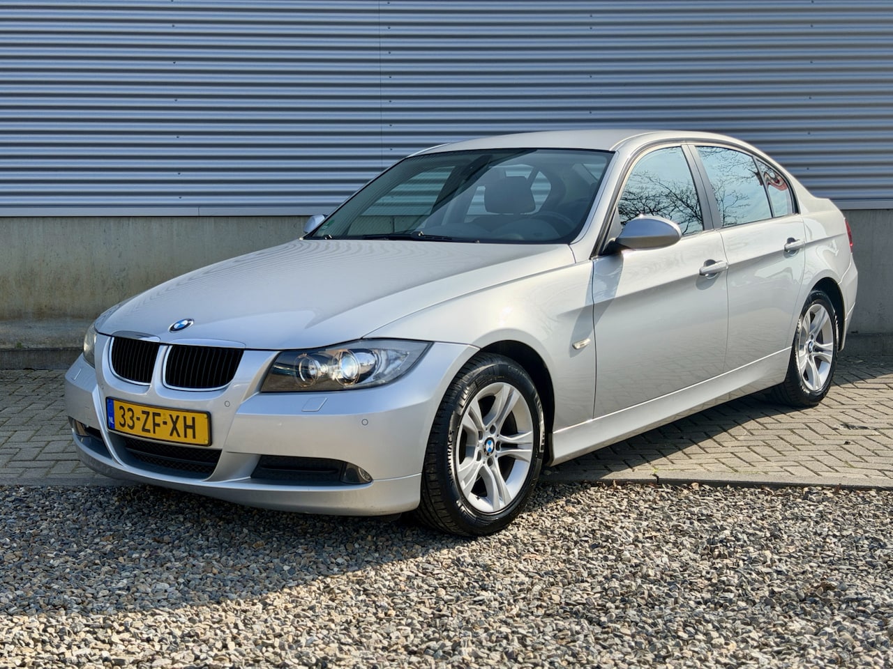 BMW 3-serie - 318i Business Line [  2e eig,dealer oh,nieuwstaat, xenon ] - AutoWereld.nl