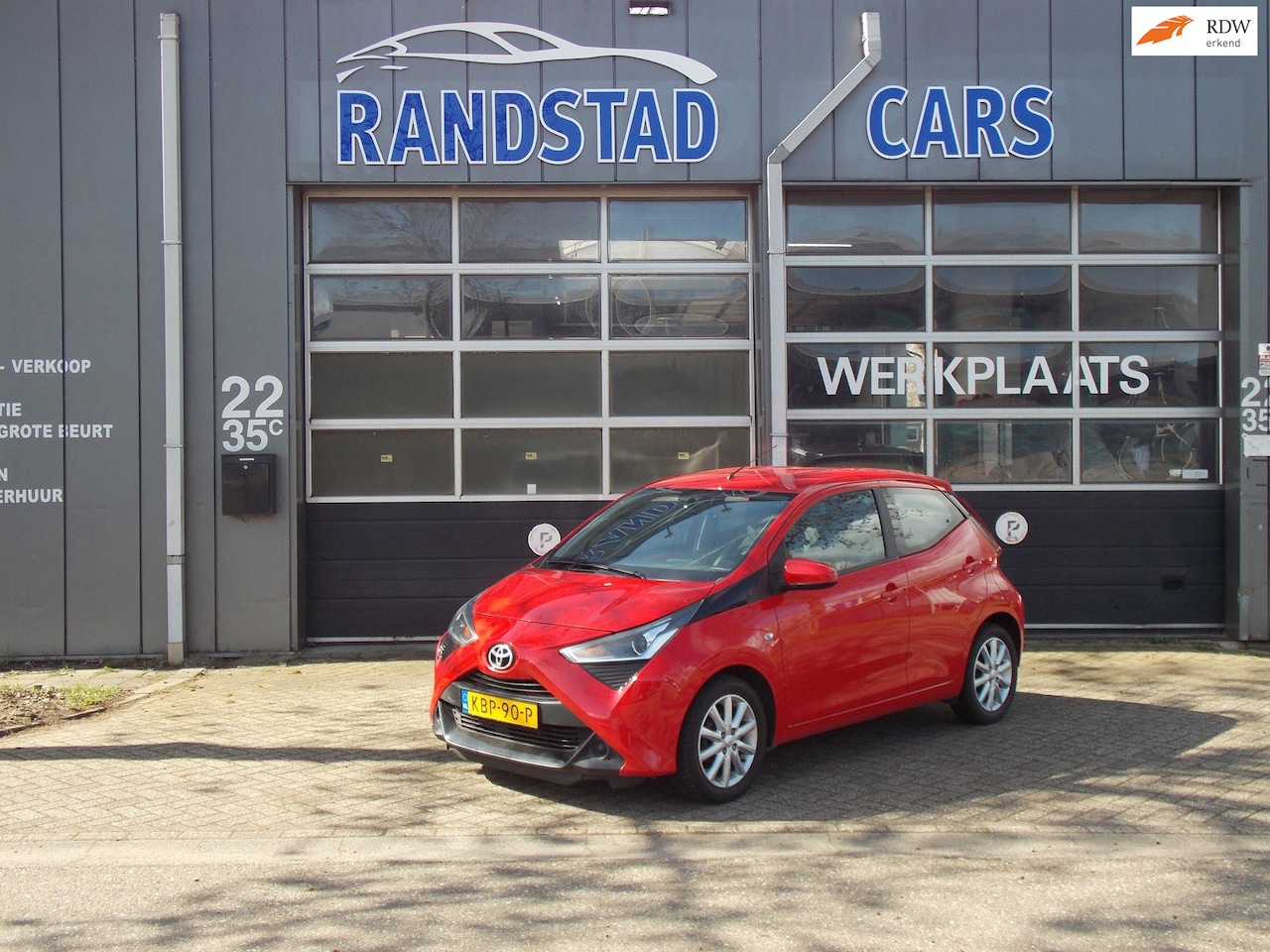 Toyota Aygo - 1.0 VVT-i x-play Automaat Carplay Airco Elek Pakket 5Deurs 2022bj GARANTIE - AutoWereld.nl
