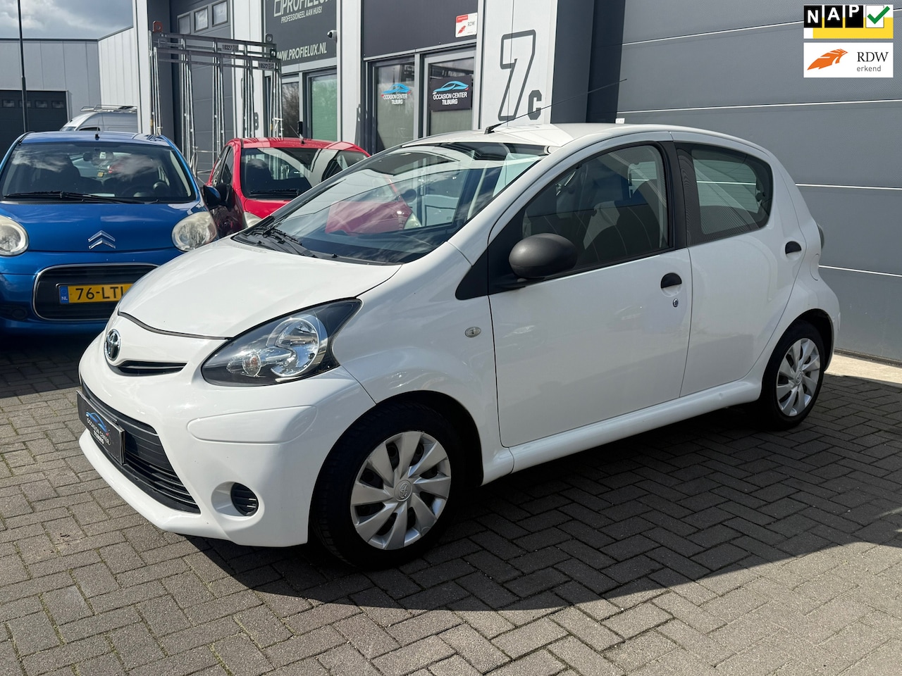 Toyota Aygo - 1.0 AIRCO | ELEKTR PAKKET | APK 11-26 | NAP | - AutoWereld.nl
