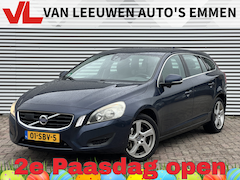 Volvo V60 - 2.0T Momentum | Nieuw Binnen | Leer | Automaat | Trekhaak | APK 01-08-2026 |