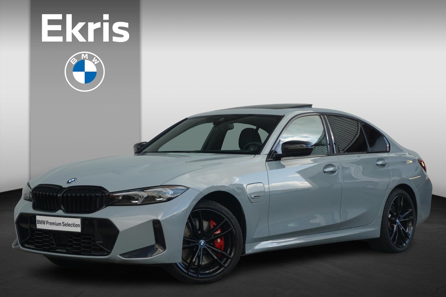 BMW 3-serie - Sedan 320e M Sportpakket Pro 19'' / Schuif-/kanteldak / Harman Kardon / Active Cruise Cont - AutoWereld.nl