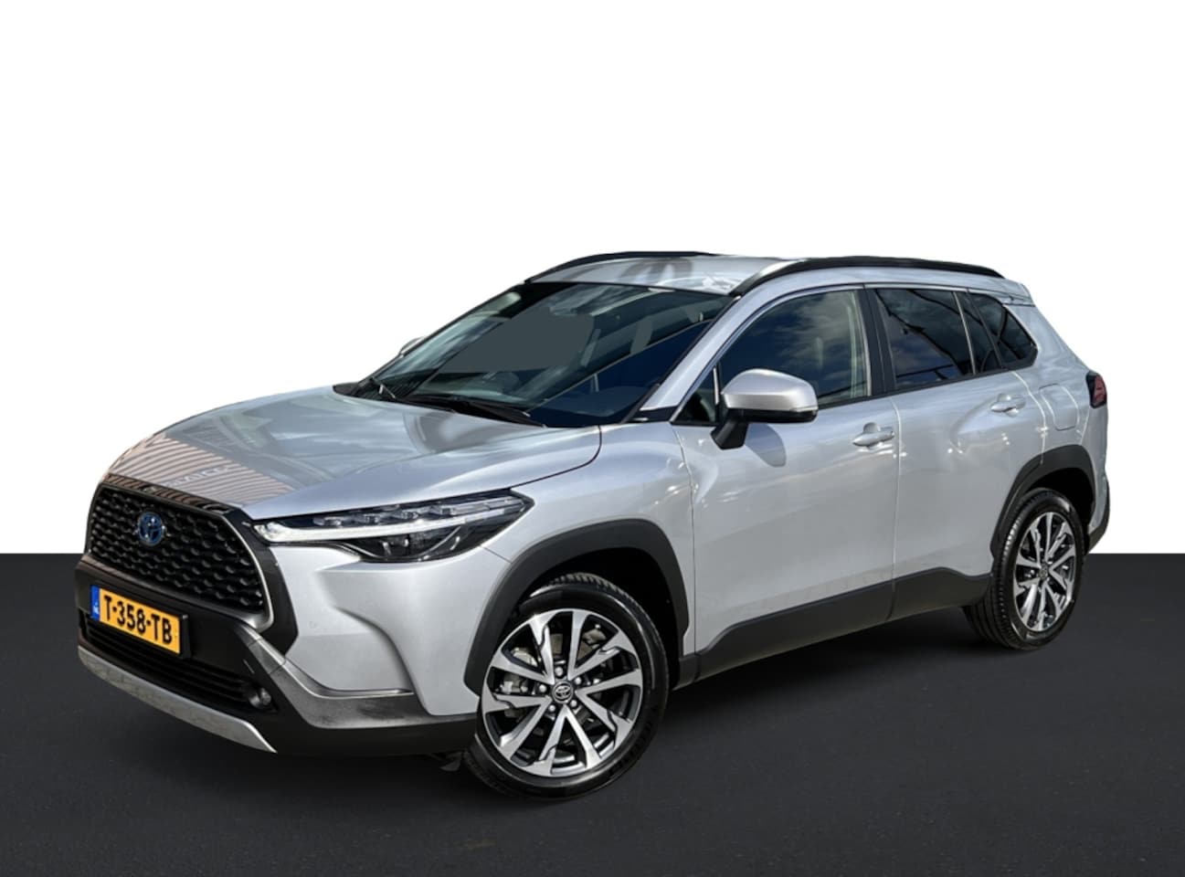 Toyota Corolla Cross - Hybrid 140 Style | elek. achterklep | Elek. bestuurderstoel | NL - AutoWereld.nl