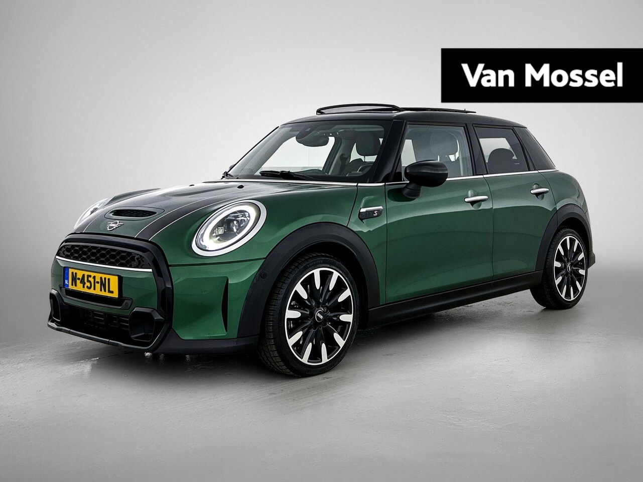 MINI Cooper S - Mini 2.0 | 178PK | PANORAMADAK | SFEERVERLICHTING | HARMAN KARDON | STOELVERWARMING | APPL - AutoWereld.nl
