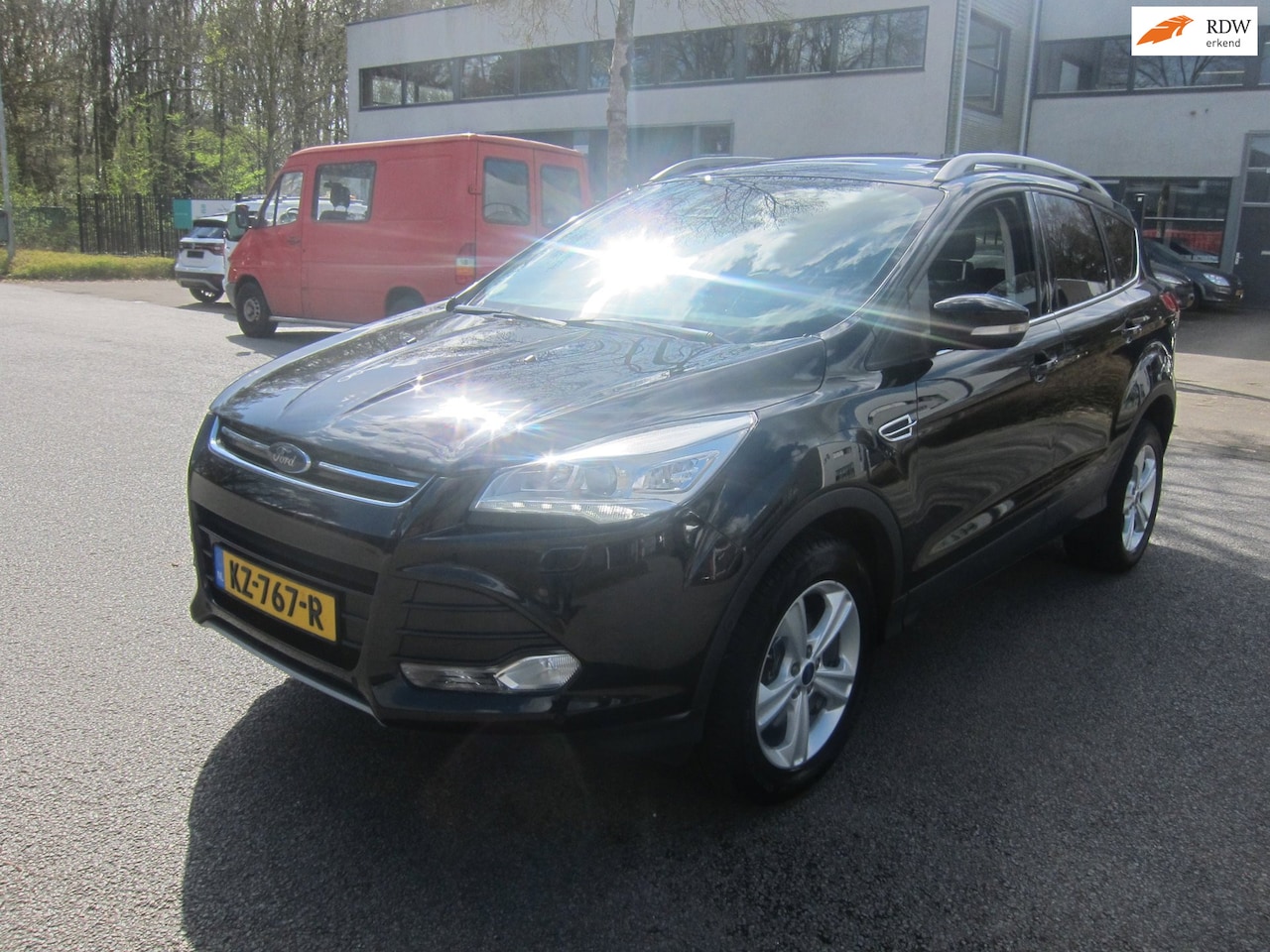 Ford Kuga - 2.0 TDCI Titanium PANO DAK TREKHAAK XENON ECC NAVI!! - AutoWereld.nl