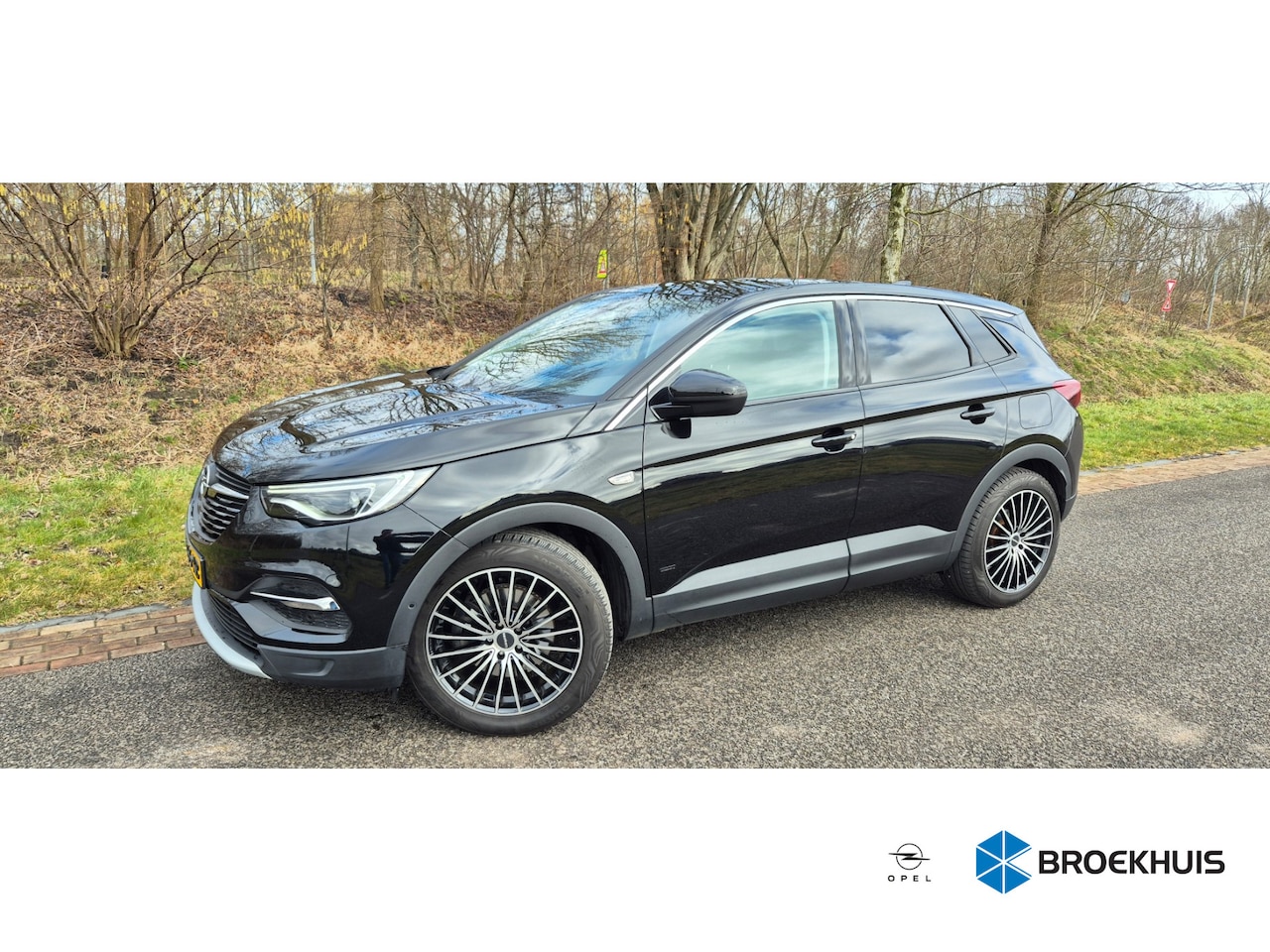 Opel Grandland X - 1.6 Turbo Hybrid4 Innovation / Trekhaak / Navigatie / Camera / Parkeersensoren / Keyless / - AutoWereld.nl