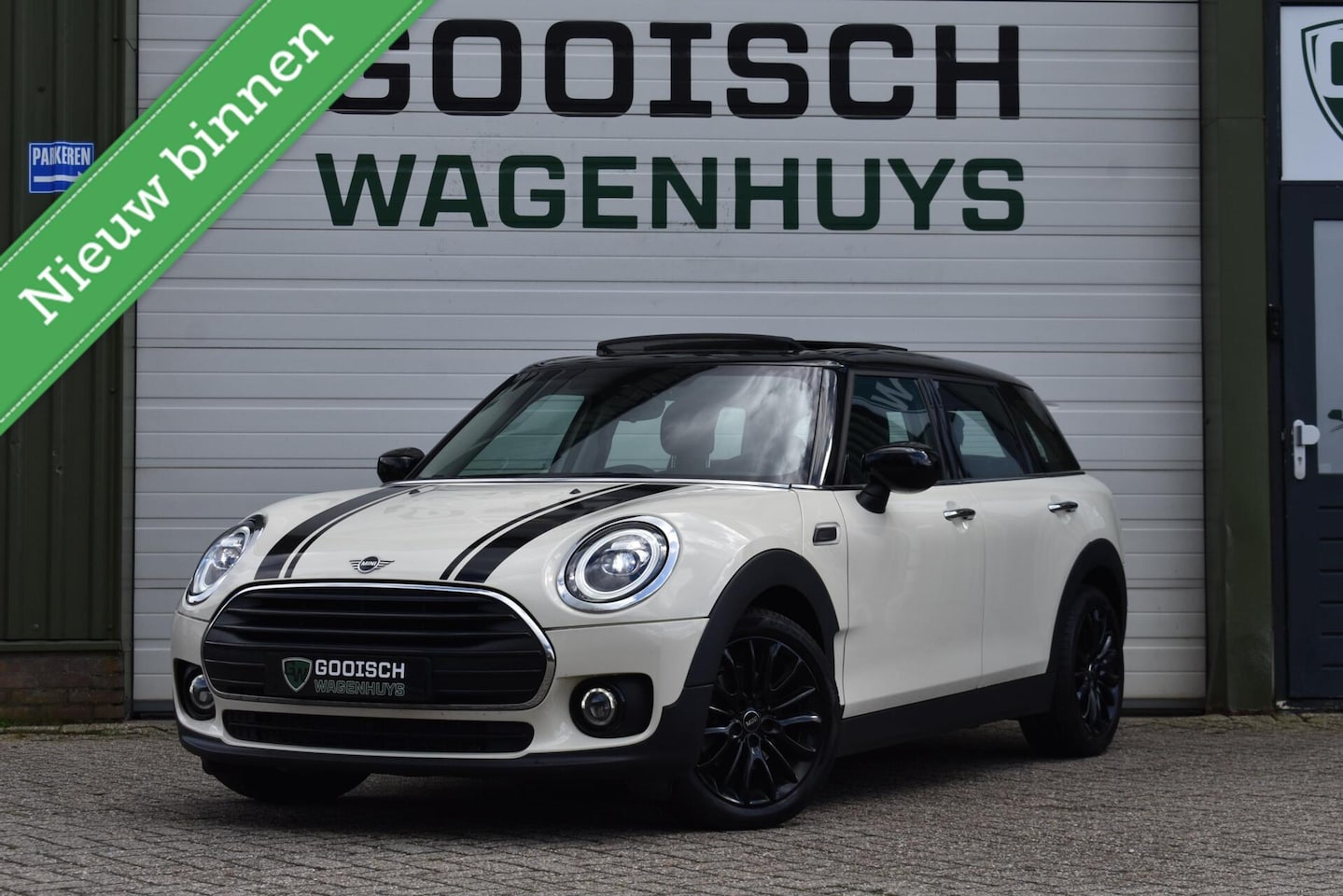 MINI Clubman - 1.5 Cooper Business Ed. | Panorama | LED | Carplay | - AutoWereld.nl
