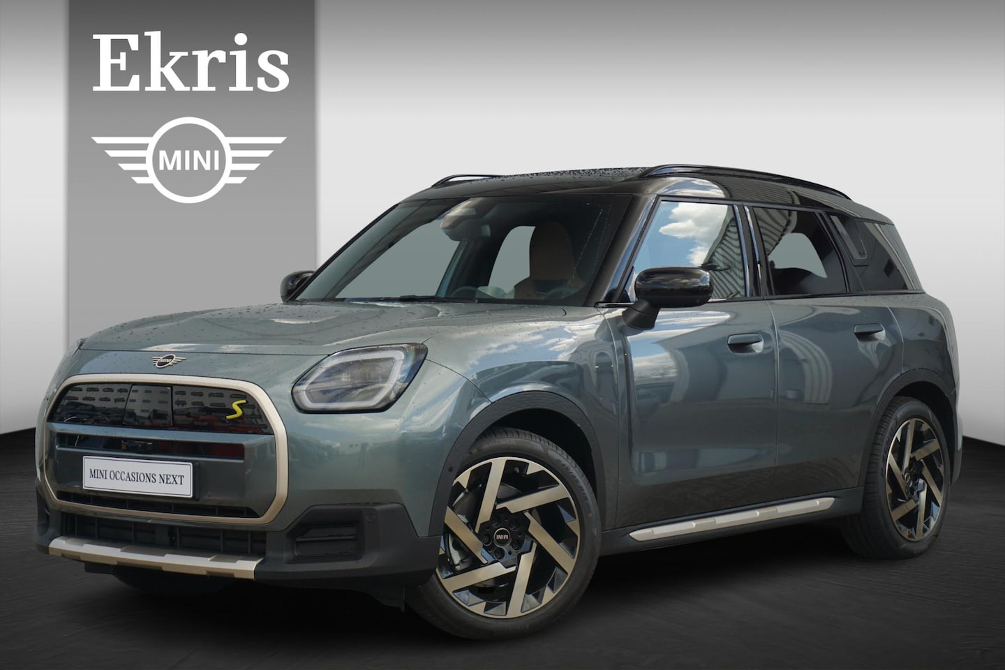 MINI Countryman - SE ALL4 Favoured Trim | Pakket L | Driving Assistant Profesional | Harman Kardon | Stoel & - AutoWereld.nl