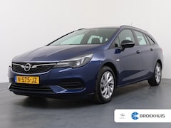 Opel Astra Sports Tourer - 1.2 Blitz Elegance / Trekhaak / Camera / Navigatie / Alcantara / Keyless / Parkeersensoren