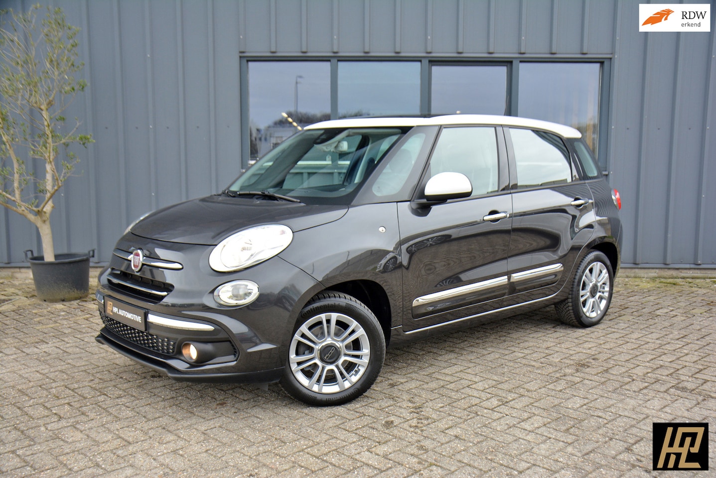 Fiat 500 L - 0.9 TwinAir Lounge * Panorama * Navi * Camera * half leer * Mooie auto - AutoWereld.nl
