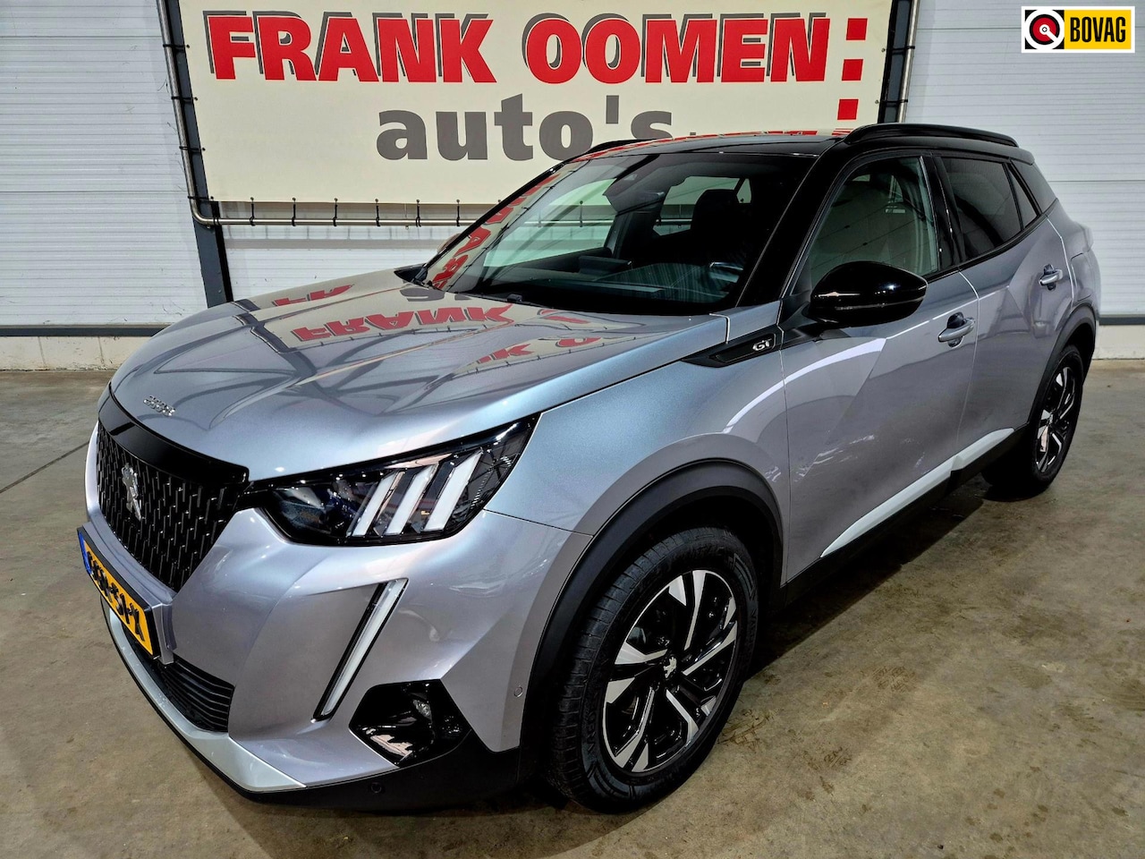 Peugeot 2008 - 1.2 PureTech GT Pack 131PK + Panorama|Trekhaak|3D digital cockpit|LED|Adaptive cruise|Navi - AutoWereld.nl