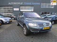 Volkswagen Touareg - 4.2 V8