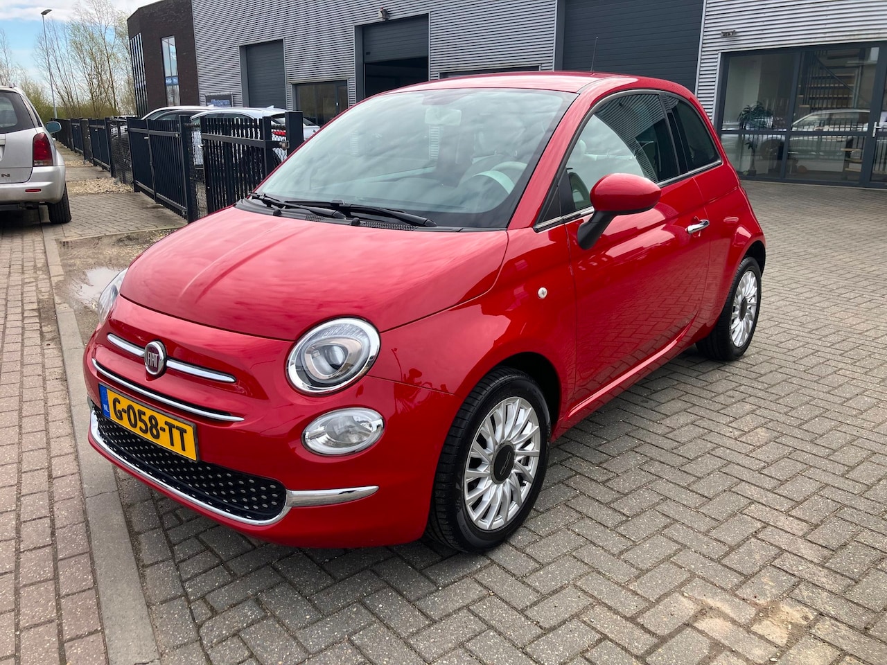 Fiat 500 - 1.2 Lounge NAV/CRUISE C./BLUETOOTH/PDC/LMV/NED AUTO - AutoWereld.nl