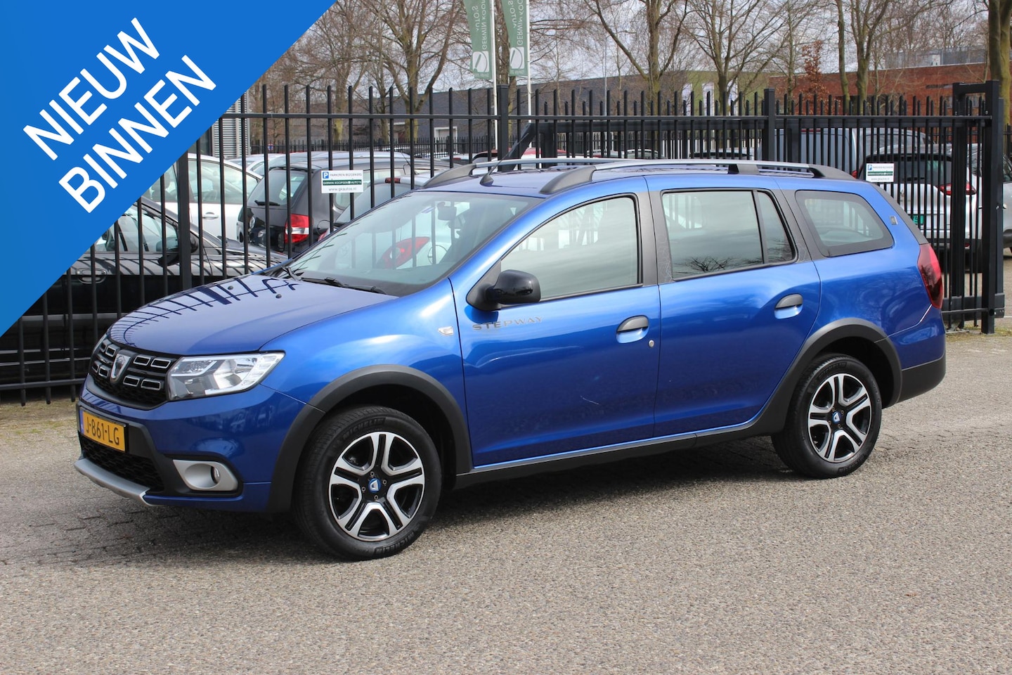 Dacia Logan MCV - 1.0 TCe Bi-Fuel Stepway Serie Limitee 15th Anniv. 1.0 TCe Bi-Fuel Stepway Serie Limitee 15th Anniv. - AutoWereld.nl