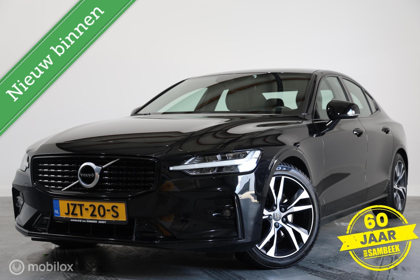 Volvo S60 - 2.0 B3 R-Design - Stoel/stuurverwarming - BLIS - Camera - AutoWereld.nl
