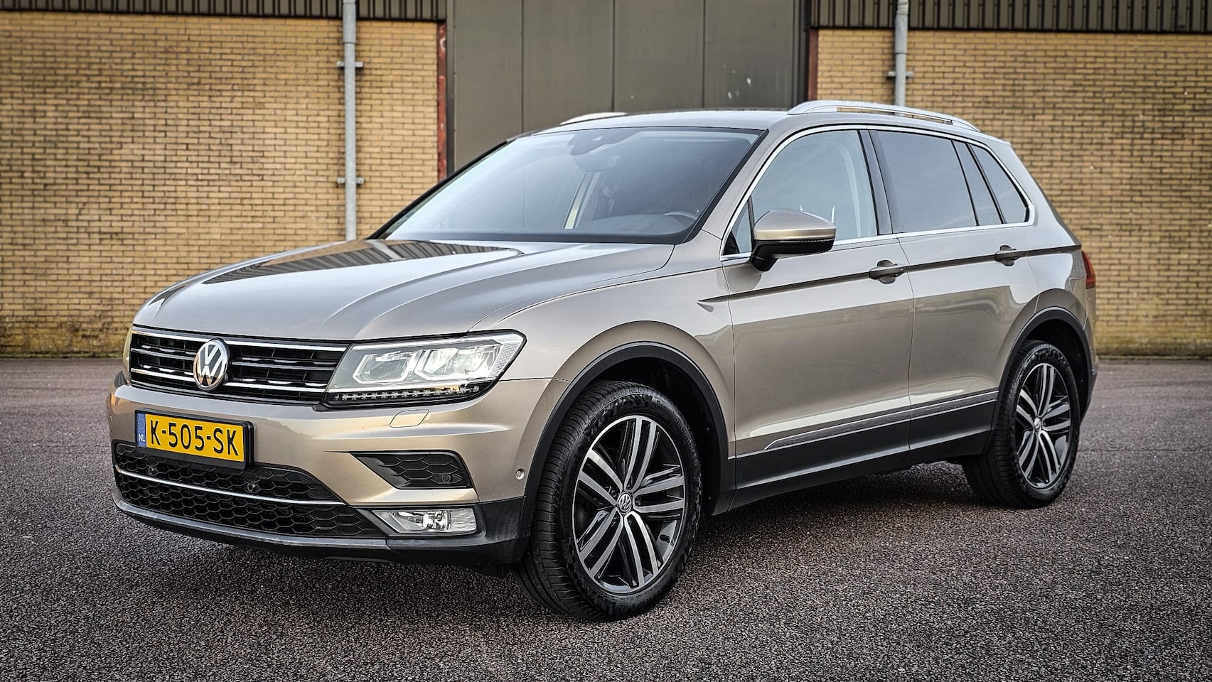 Volkswagen Tiguan - 2.0 TDI Highline 4Motion - AutoWereld.nl