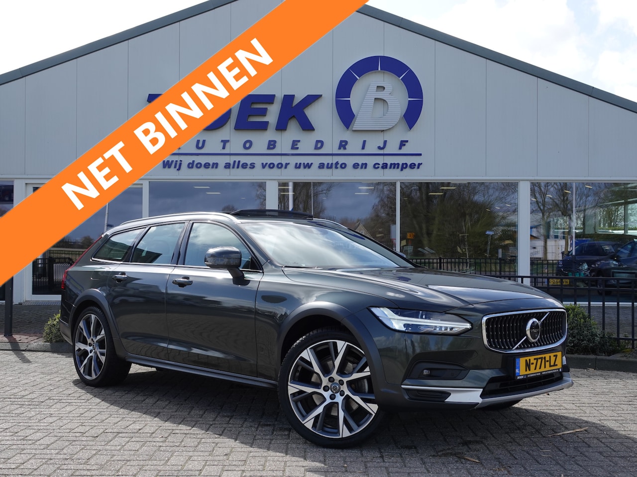 Volvo V90 Cross Country - 2.0 B5 AWD Pro 2.0 B5 AWD Pro - AutoWereld.nl