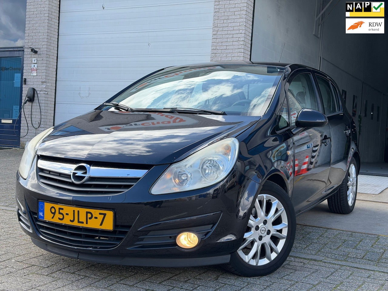 Opel Corsa - 1.2-16V Business/ AUTOMAAT/ nap/ 3e EIG/ dealeronderhouden/ 1jaar apk/ airco/ zeer nette a - AutoWereld.nl