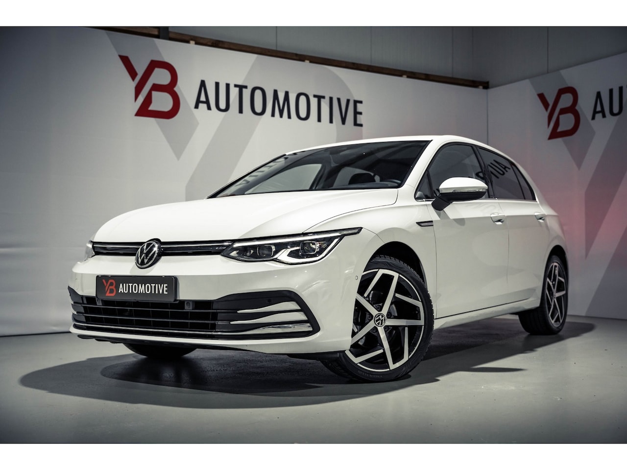 Volkswagen Golf - 1.5 eTSI Style 1.5 eTSI Style - AutoWereld.nl