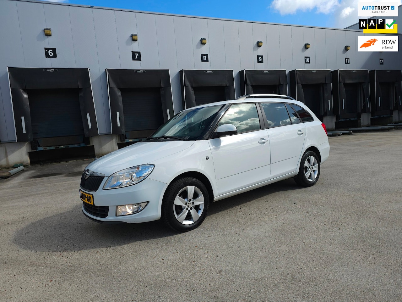 Skoda Fabia Combi - 1.2 TSI Drive / 1ste eigenaar / Trekhaak / Apk tm 4-27 - AutoWereld.nl