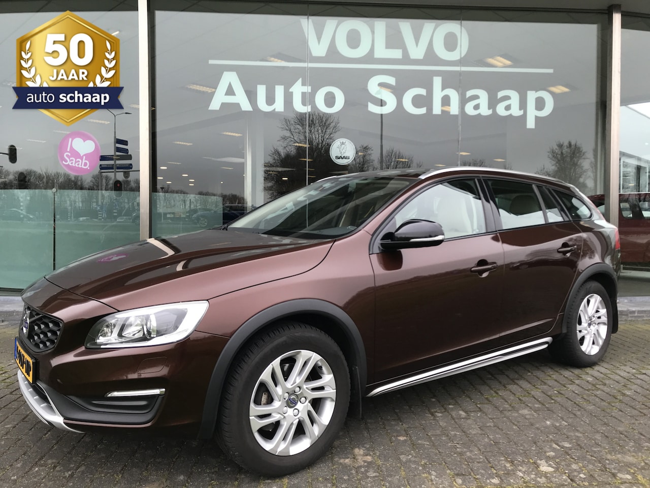 Volvo V60 Cross Country - 2.0 T5 Summum Automaat | Rijklaar incl garantie | Adaptieve cruise Stoelverwarming Trekhaa - AutoWereld.nl