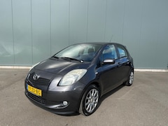 Toyota Yaris - 1.3 VVTi Sol LEDER | AIRCO | NAP