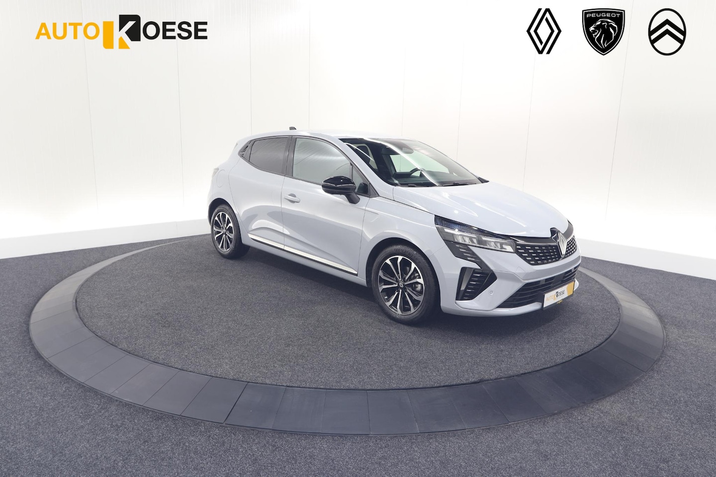 Renault Clio - TCe 90 GPF techno | 360 Camera | Adaptieve Cruise Control | Navigatie | 9.3 Inch Groot Sch - AutoWereld.nl