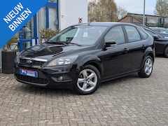 Ford Focus - 1.6 Titanium | Cruise Control, Parkeersensoren, Bluetooth, Airco, 5 deurs, 16 inch, weinig