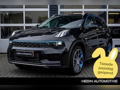 Lynk & Co 01 - 1.5 | Stoelverwarming | Elektrische stoel | Panoramadak | 360° camera | Sfeerverlichting |