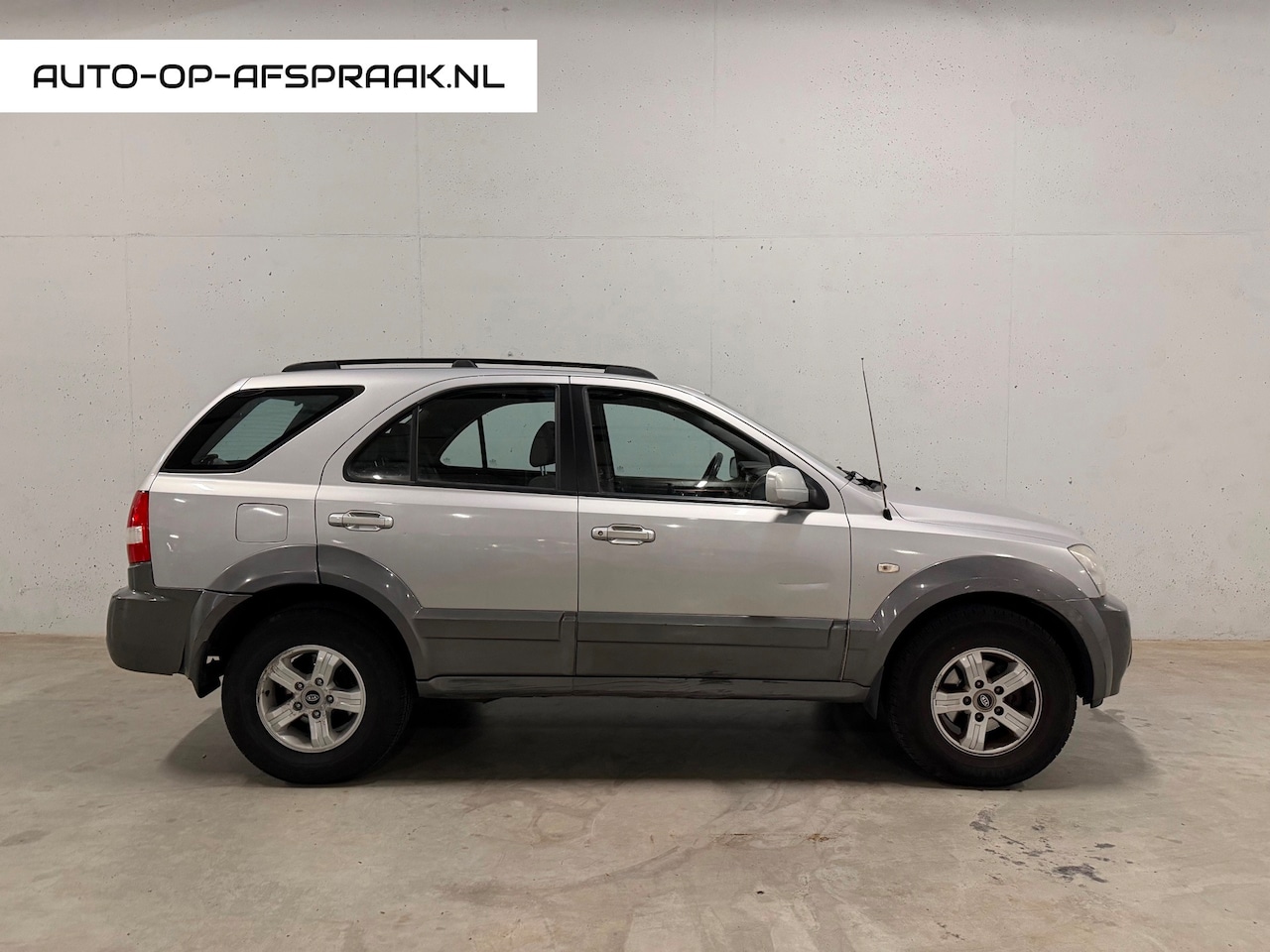 Kia Sorento - 3.5 V6 Adventure 4x4 Automaat Cruise Clima Trekhaak - AutoWereld.nl