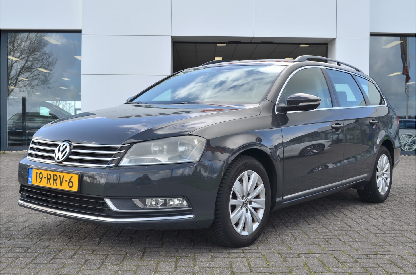 Volkswagen Passat Variant - 1.6 TDI Comfortline BlueMotion exportprijs ex bpm - AutoWereld.nl