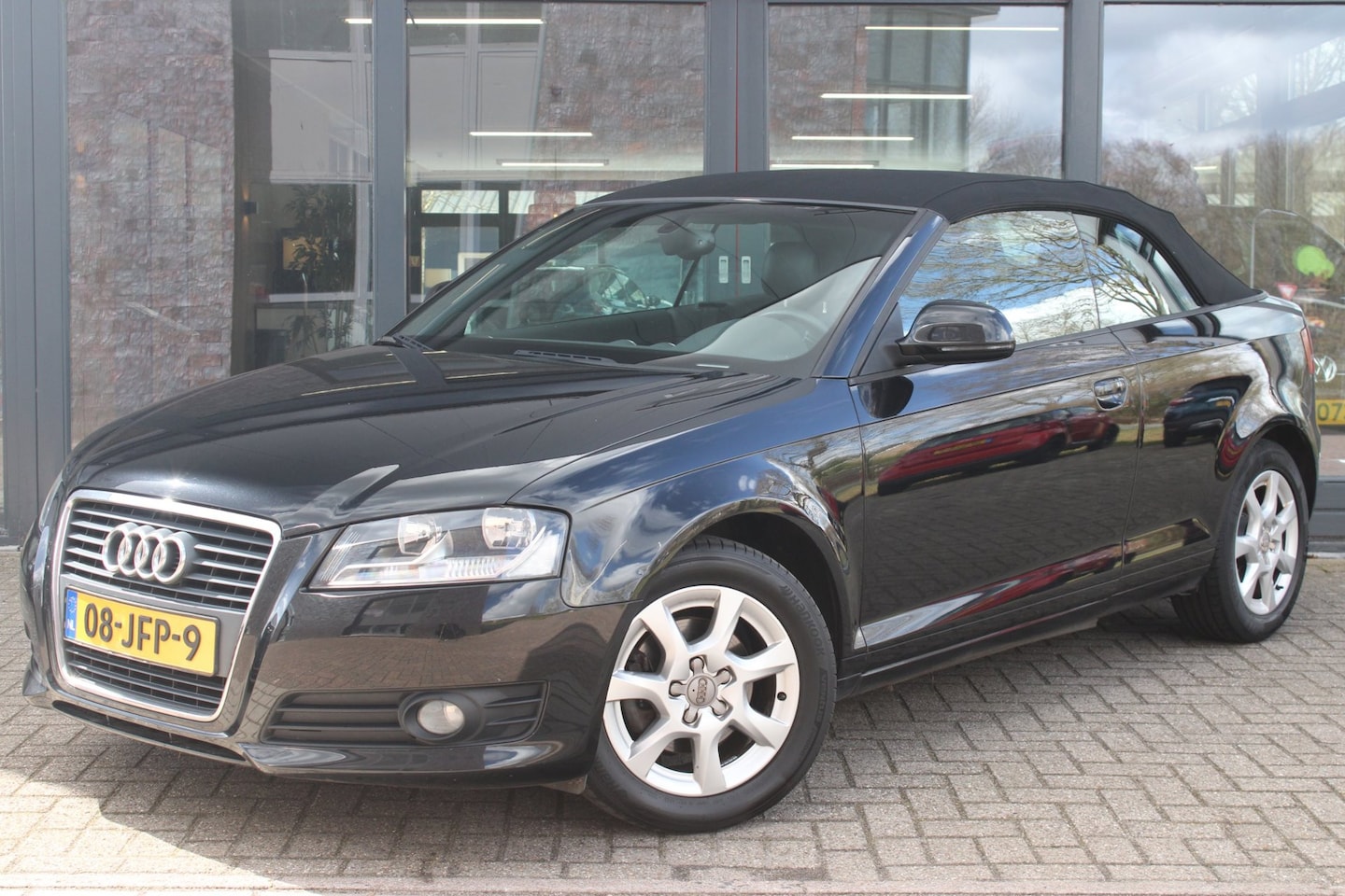 Audi A3 Cabriolet - 1.8 TFSI Attraction | Leder | Stoelverwarming | Airco | - AutoWereld.nl