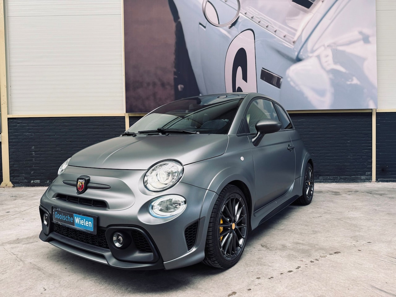 Fiat 500 Abarth - C Competizione 180PK|Biposto pack|Volleder|Matgrijs wrap| - AutoWereld.nl