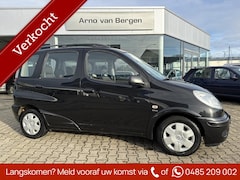 Toyota Yaris Verso - 1.3 VVT-i Terra, trekhaak, zeer ruime en praktische auto