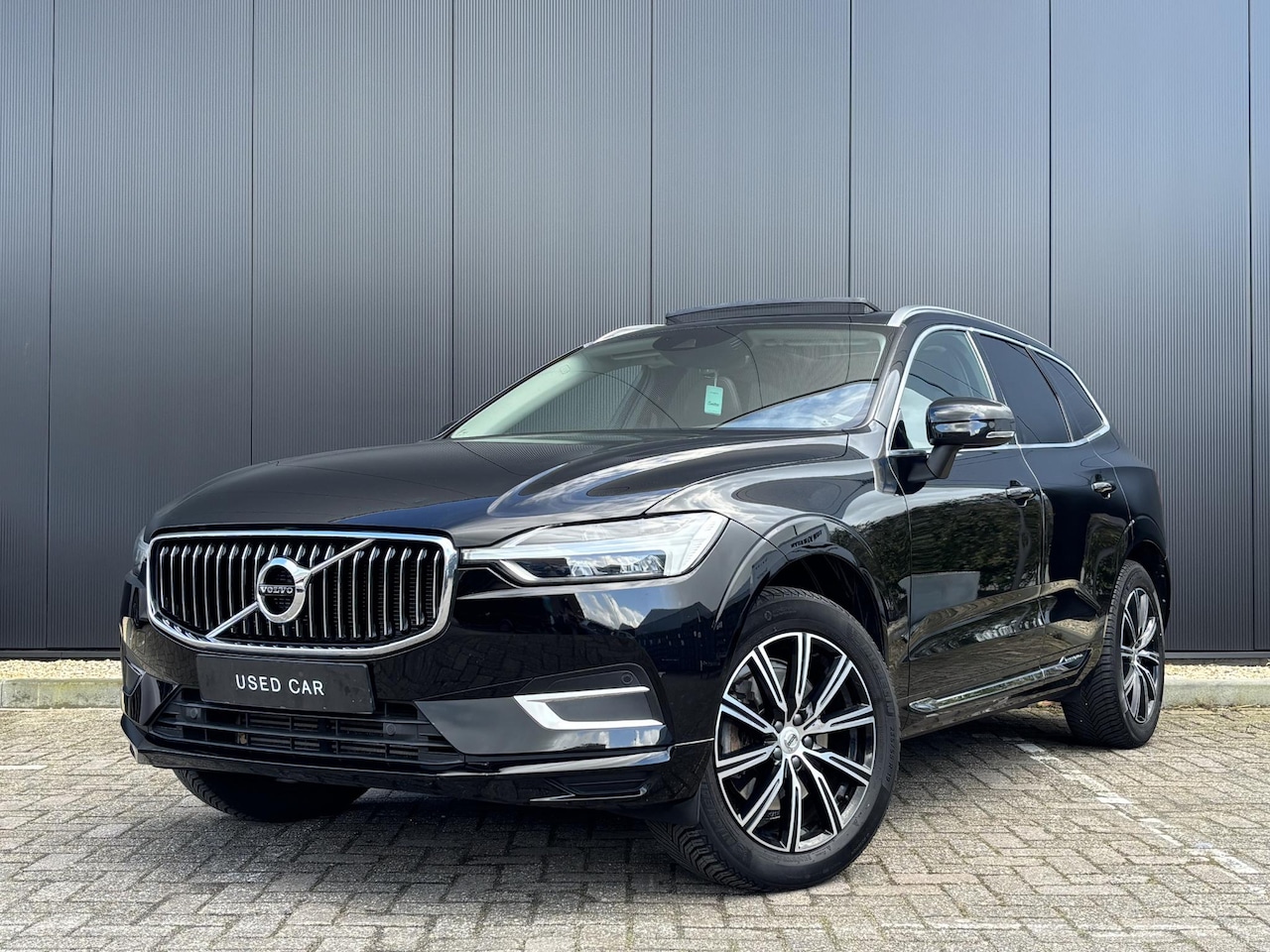 Volvo XC60 - 2.0 T5 AWD Inscription Business pack/ leder/ schuifdak/ elektrische kofferbediening/ 19 in - AutoWereld.nl
