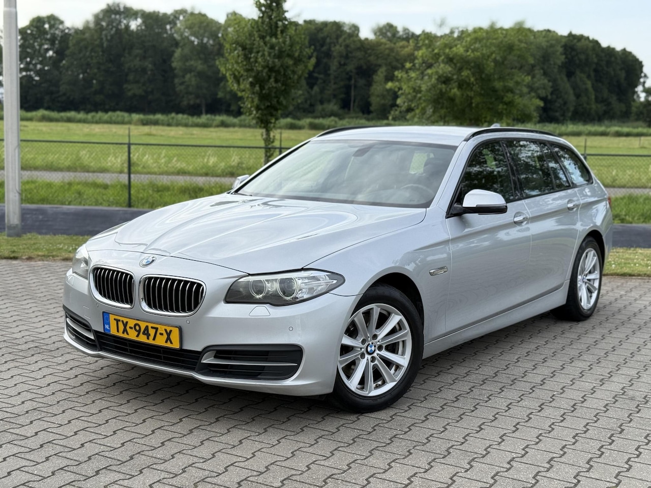 BMW 5-serie Touring - 520xd M Sport Edition 520xd M Sport Edition - AutoWereld.nl