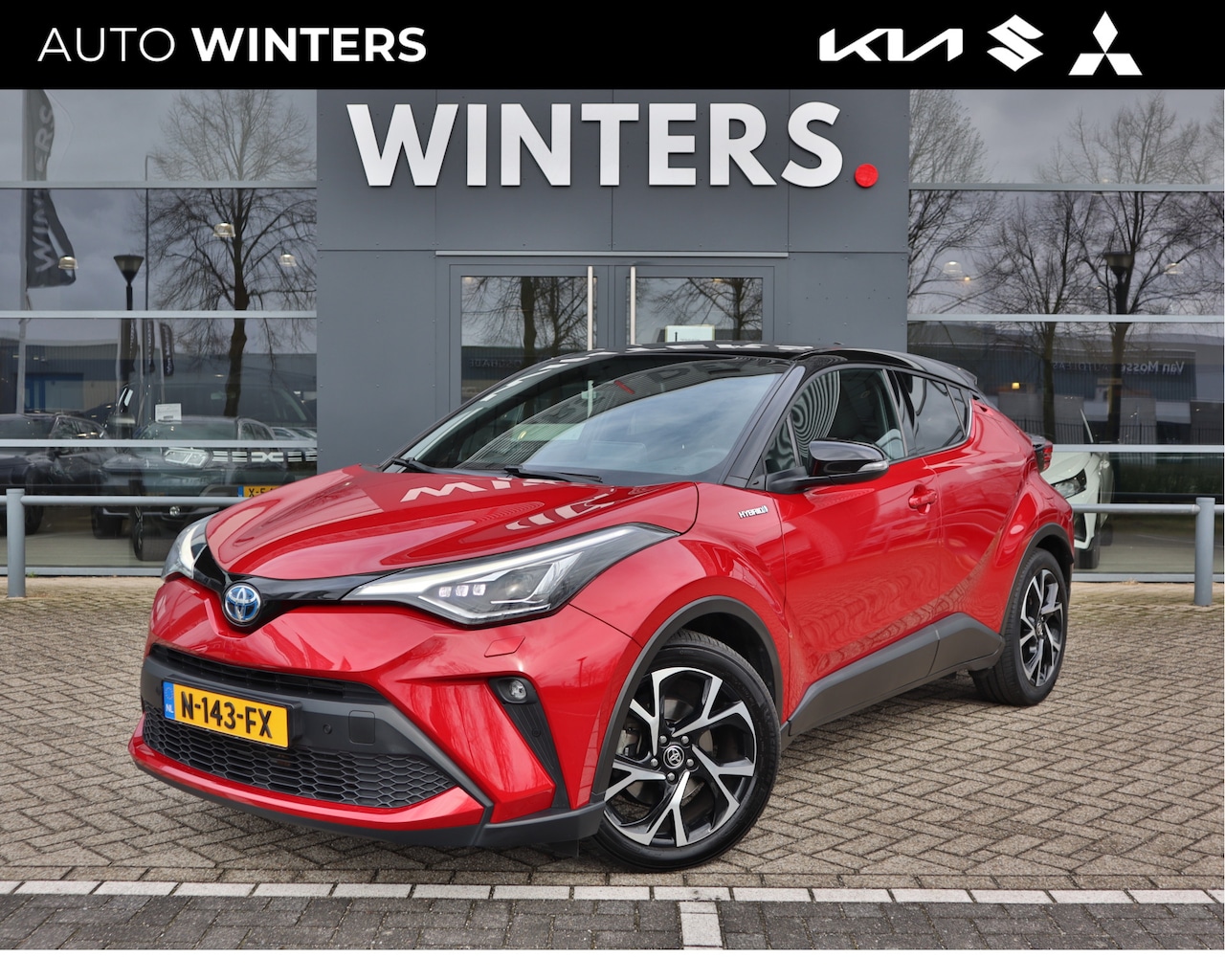 Toyota C-HR - 2.0 Hybrid Business Plus Bi-Tone | Navigatie | Camera | Stoelverwarming | Afneembare Trekh - AutoWereld.nl