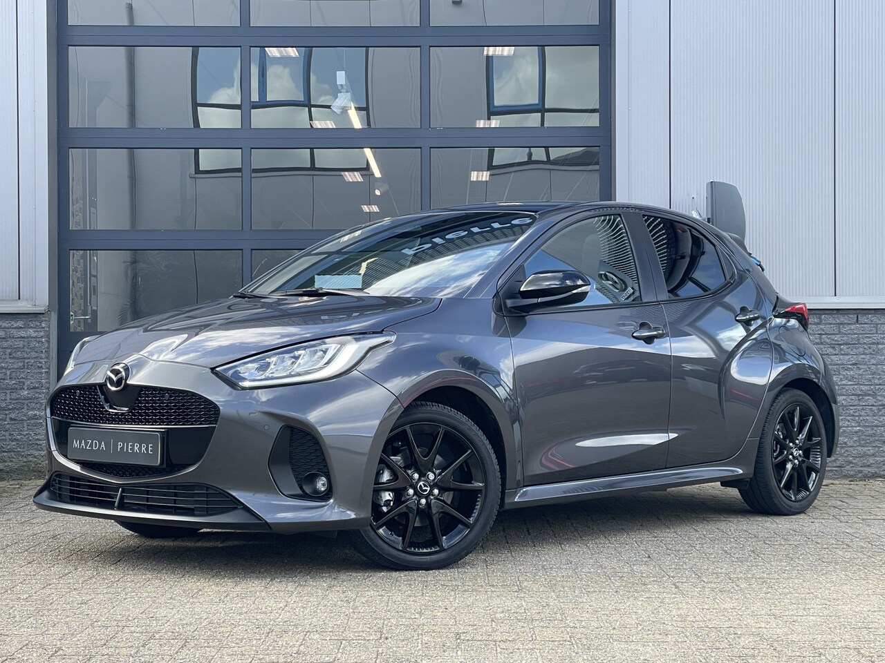 Mazda 2 Hybrid - 1.5 Homura Plus | PANO DAK | 18 INCH LMV | STOEL+STUURVERW | CARPLAY | FABR GAR TOT 2030 | - AutoWereld.nl
