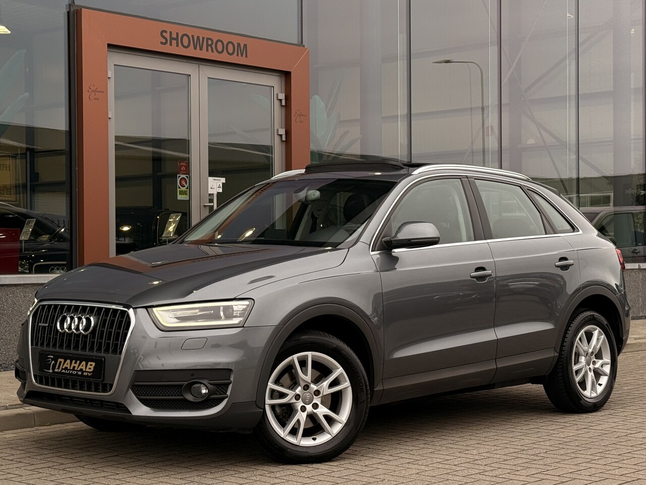 Audi Q3 - 2.0 TFSI quattro | Pano | Navi | Led | Stoelverwarming | Bluetooth | Parkeersensoren V+A | - AutoWereld.nl