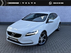Volvo V40 - 2.0 T2 Momentum | Navigatie | trekhaak | LED Koplampen | Parkeersensoren | High Performanc